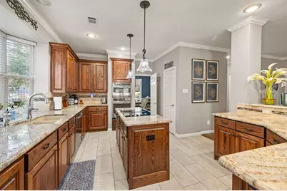 1093 Woodbriar Drive, Grapevine, TX 76051 - Photo 9