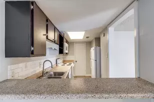 12818 Midway Rd, Dallas, TX 75244 - Photo 9