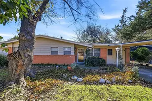 206 W Ridgewood Dr, Garland, TX 75041 - Photo 1