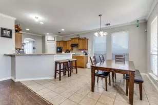 1121 Hidden Glen Ct, Burleson, TX 76028 - Photo 9