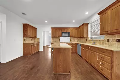 8105 Eagle Drive, Rowlett, TX 75088 - Photo 11