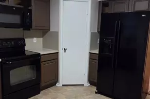 1745 Dynasty Cir, Glenn Heights, TX 75154 - Photo 7