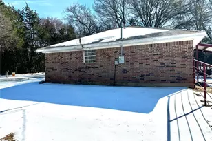 205 Co Rd 1135, Ravenna, TX 75476 - Photo 9