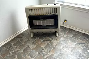 205 Co Rd 1135, Ravenna, TX 75476 - Photo 13