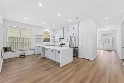 8405 Greenspoint Drive, Rowlett, TX 75088 - Photo 13