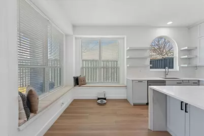 8405 Greenspoint Drive, Rowlett, TX 75088 - Photo 7