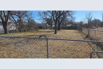 714 Potter Street, Gainesville, TX 76240 - Photo 5