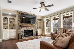 1901 N Port Ct, Grapevine, TX 76051 - Photo 21