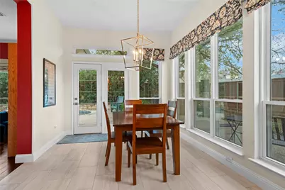 2400 Crest Park Drive, Arlington, TX 76006 - Photo 15