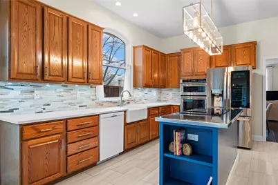 2400 Crest Park Drive, Arlington, TX 76006 - Photo 13