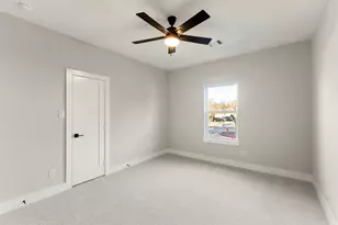 2378 Usman Dr, Irving, TX 75062 - Photo 17