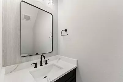 2378 Usman Drive, Irving, TX 75062 - Photo 11