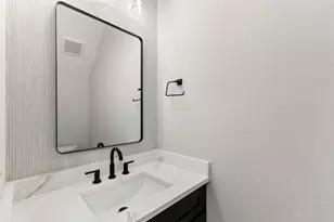 2378 Usman Dr, Irving, TX 75062 - Photo 11