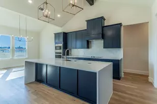 1305 Green Ridge Dr, Weatherford, TX 76085 - Photo 7