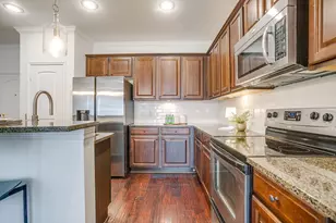 950 Henderson St, Fort Worth, TX 76102 - Photo 7