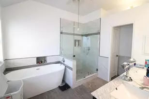 2117 Larkspur Dr, Carrollton, TX 75010 - Photo 3