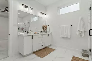 623 Parkview Ave, Dallas, TX 75223 - Photo 25