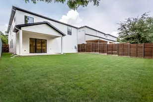 623 Parkview Ave, Dallas, TX 75223 - Photo 37