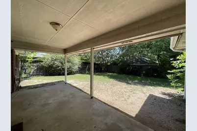 6109 Kingswood Drive, Arlington, TX 76001 - Photo 11