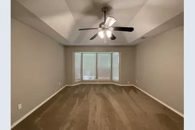 6109 Kingswood Drive, Arlington, TX 76001 - Photo 5