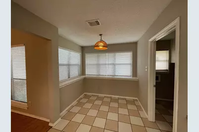 6109 Kingswood Drive, Arlington, TX 76001 - Photo 5