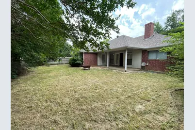 6109 Kingswood Drive, Arlington, TX 76001 - Photo 11