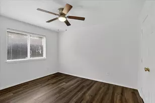 8417 Romanway Dr, Dallas, TX 75249 - Photo 7