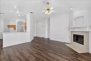 8417 Romanway Dr, Dallas, TX 75249 - Photo 15