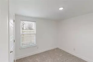 3907 Le May Ave, Dallas, TX 75216 - Photo 17