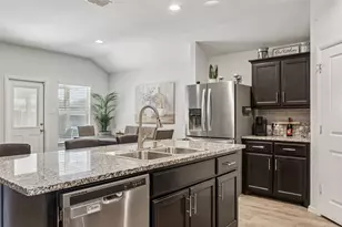 9328 Hill Topper Trl, Fort Worth, TX 76131 - Photo 9