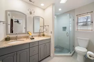 1124 Wentwood Dr, Irving, TX 75061 - Photo 9