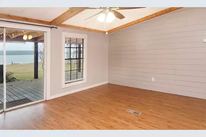 1059 Airport Road, Possum Kingdom Lake, TX 76449 - Photo 9