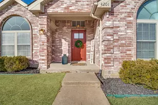 4201 Crystal Ln, Garland, TX 75043 - Photo 5