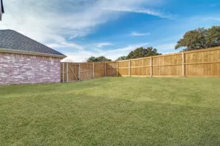 4201 Crystal Ln, Garland, TX 75043 - Photo 33