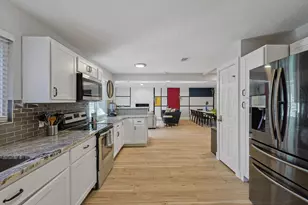 3209 Tree House Ln, Plano, TX 75075 - Photo 15