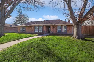 3209 Tree House Ln, Plano, TX 75075 - Photo 3