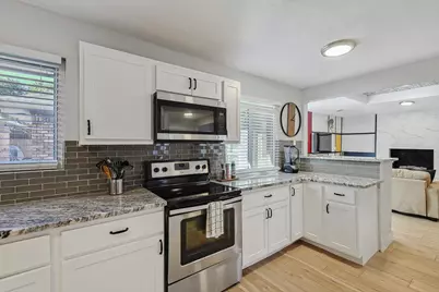 3209 Treehouse Lane, Plano, TX 75075 - Photo 13