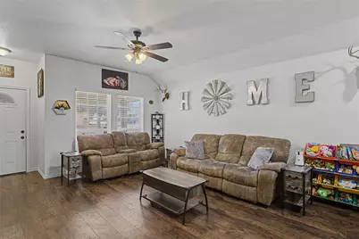 208 Lovers Path Drive, Springtown, TX 76082 - Photo 3