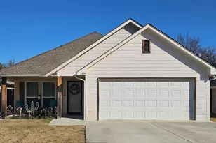 208 Lovers Path Dr, Springtown, TX 76082 - Photo 1