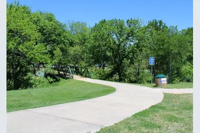 208 Lovers Path Drive, Springtown, TX 76082 - Photo 31