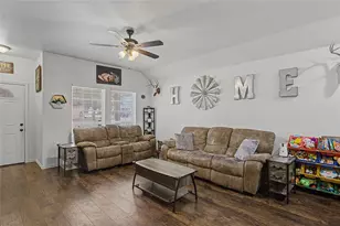 208 Lovers Path Dr, Springtown, TX 76082 - Photo 7