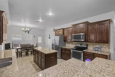 208 Lovers Path Drive, Springtown, TX 76082 - Photo 7