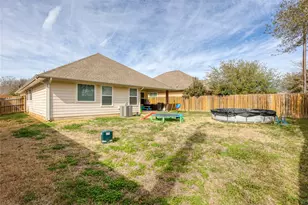 208 Lovers Path Dr, Springtown, TX 76082 - Photo 29