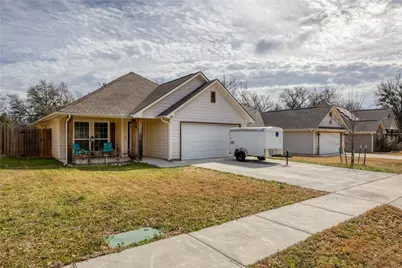 208 Lovers Path Drive, Springtown, TX 76082 - Photo 25