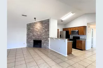 6720 Crestmont Court, Fort Worth, TX 76133 - Photo 7