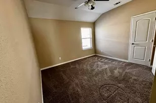 268 Spring Hollow Dr, Saginaw, TX 76131 - Photo 19