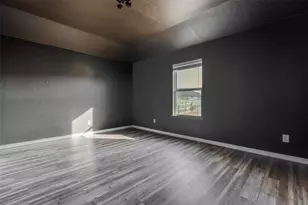 8052 Vista Hill Ln, Dallas, TX 75249 - Photo 27