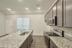 9992 Calendar St, Willis, TX 77318 - Photo 5