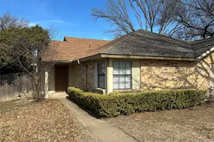 434 Pogue St, Cedar Hill, TX 75104 - Photo 1