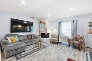 2828 Elk Grove Rd, Carrollton, TX 75007 - Photo 9